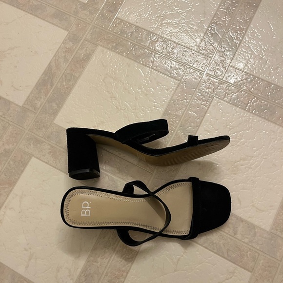 BP Black Block Heel Strappy Sandal - 7.5 - Picture 4 of 6